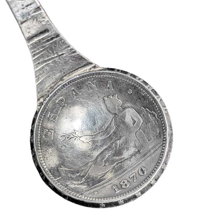 LOTE000613_05-1.png Cuchara de plata hecha con monedas Españolas del 1870 32g