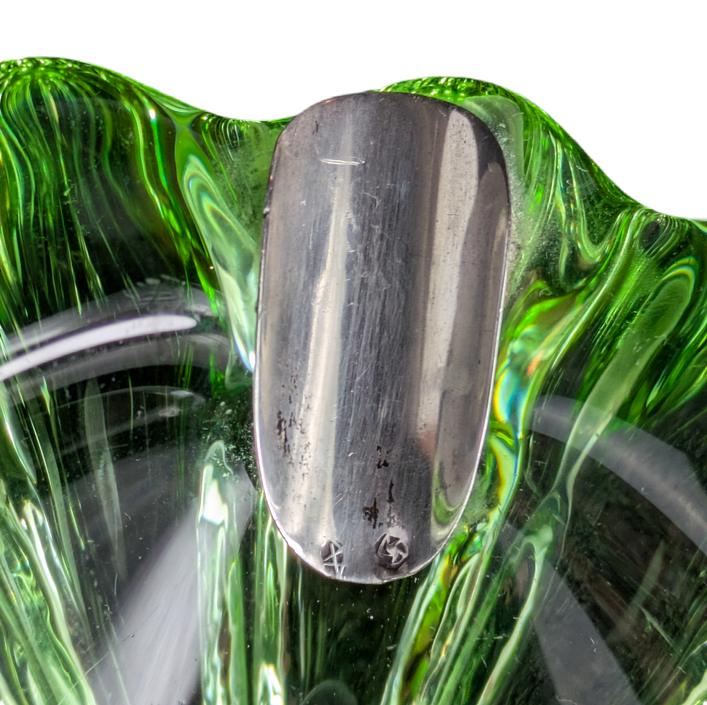 LOTE000620_04-1.png Cenicero de vidrio de Uranio y plata 925 española