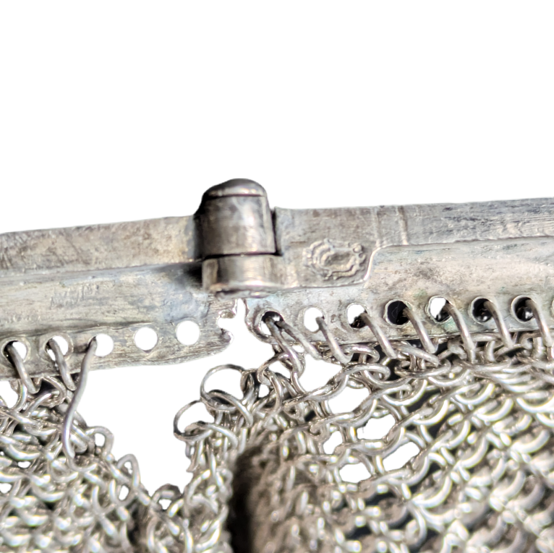 LOTE000651_05-1.png Bolso de malla de plata 800 197g pp s.XX