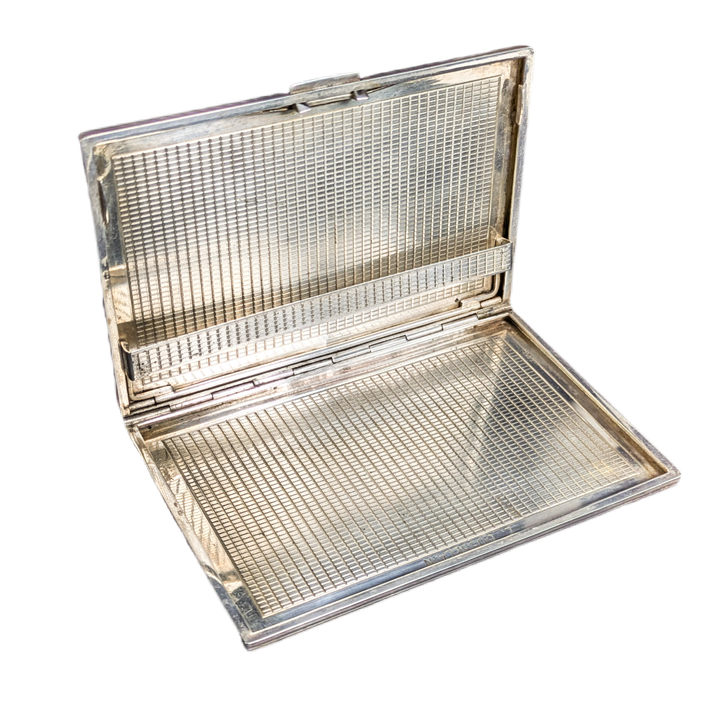 Caja de plata con motivo de lineas diagonales 195g