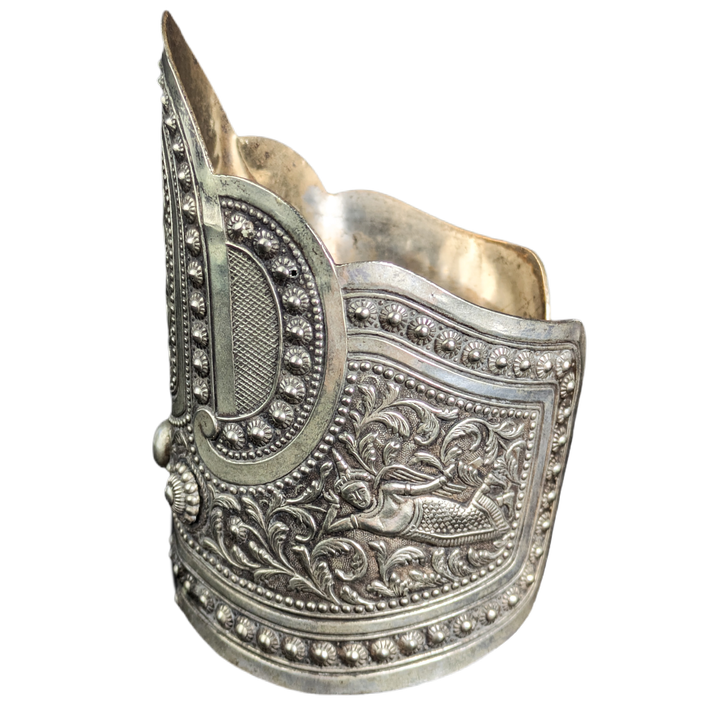 Brazalete plateado de Siam, Tailandia c.1940