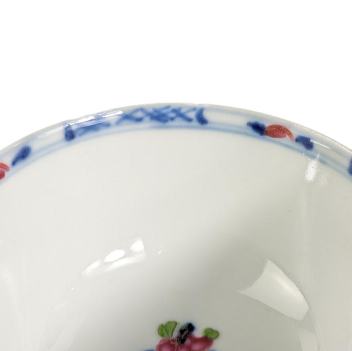 LOTE000747_06-1.png Taza de té China periodo Qianlong (1736-1795)