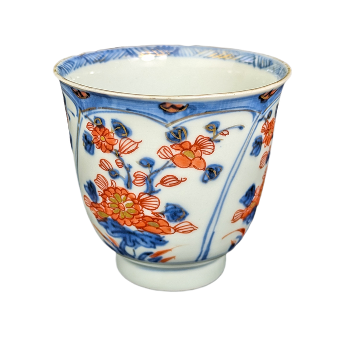 LOTE000748_03-1.png Taza de té Imari China periodo Qianlong (1736-1795)