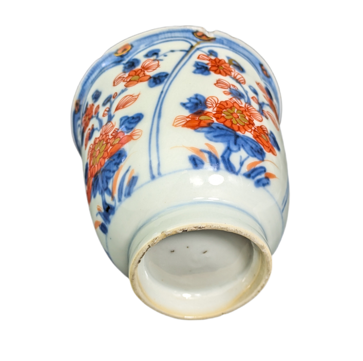 LOTE000748_05-1.png Taza de té Imari China periodo Qianlong (1736-1795)