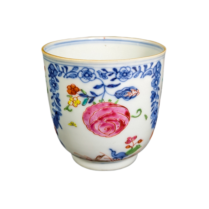 LOTE000749_03-1.png Taza de té China periodo Qianlong (1736-1795)