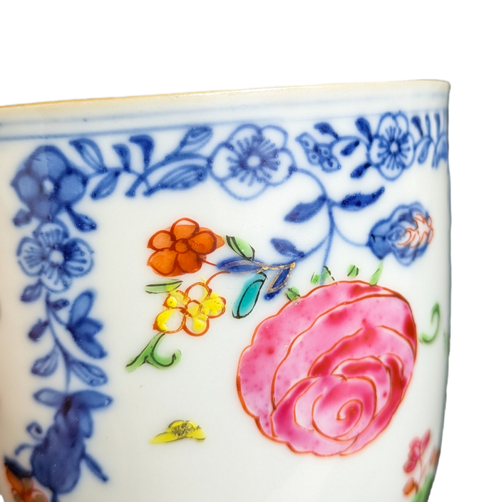 LOTE000749_05-1.png Taza de té China periodo Qianlong (1736-1795)