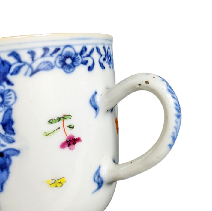 LOTE000749_06-1.png Taza de té China periodo Qianlong (1736-1795)