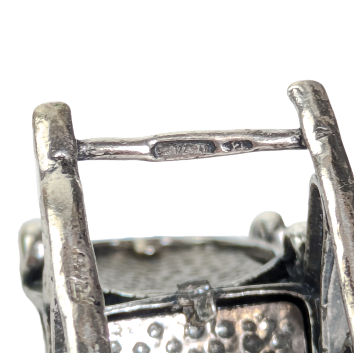 LOTE000757_03-1.png Silla Miniatura de plata 925, Italia s.XX