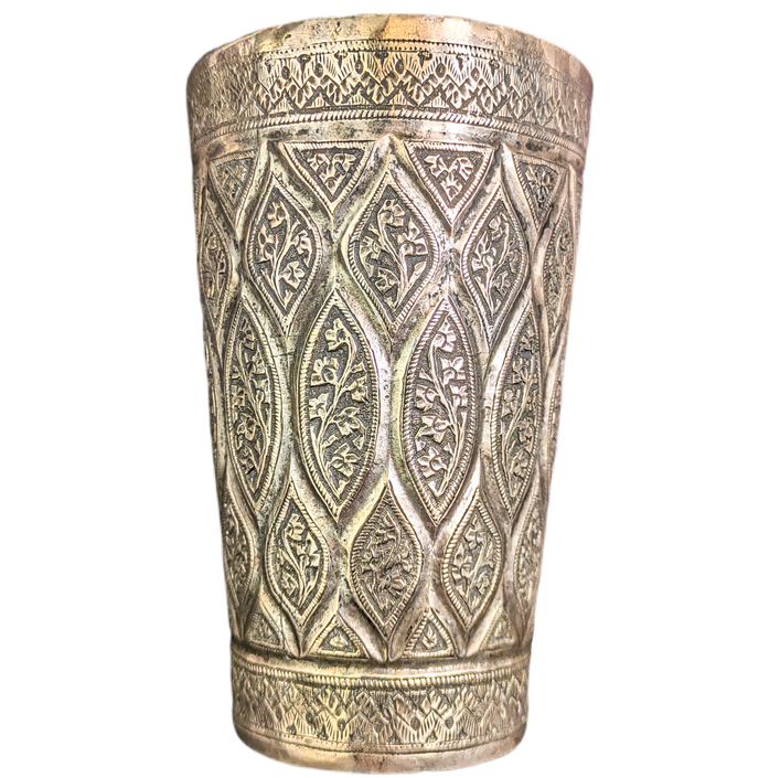 Vaso de arte islámico de cobre estañado
