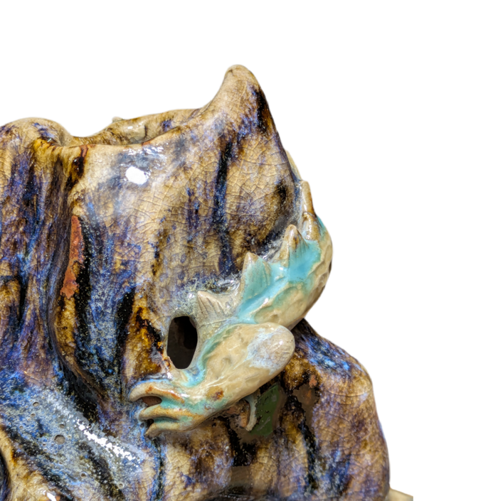 LOTE000784_05-1.png Figura de Shiwan, Cantón, Dragón atravesando roca finales s.XIX