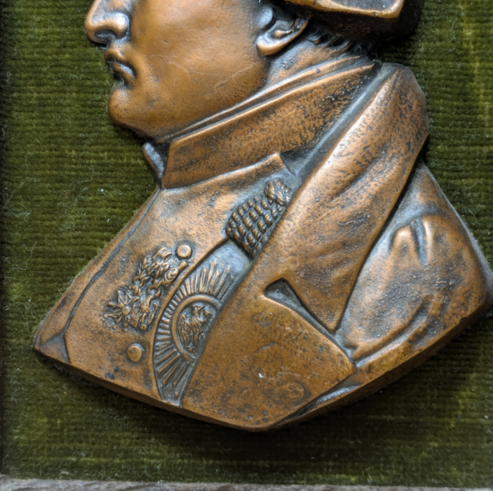 LOTE000786_06-1.png Perfil de Napoleón en Cobre prensado finales XIX, Francia