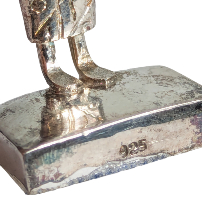 Figura de Camarera Transportando Vino en plata de exportación de Indonesia