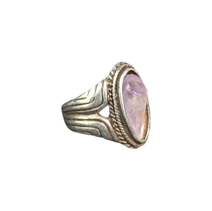 Anillo de plata con cristal de amatista