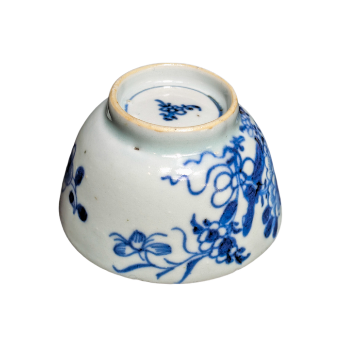 LOTE000827_02-1.png Taza Para té periodo Kangxi (1662-1722)